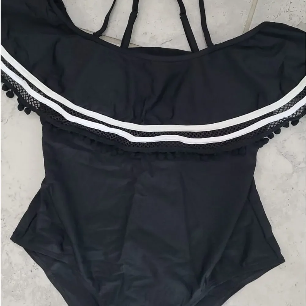 Women plus size swim suit one piece solid black la2026 - Picture 5 of 7